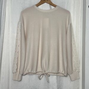 3/$20 💥 Long Sleeve Crewneck Cream Color Top w/ Feminine Floral Crochet Trim NWT